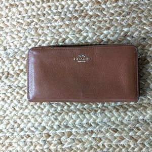 Coach accordion zip wallet